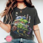 Vintage-Howls-Moving-Castle-Graphic-Tee-Sapelle-2